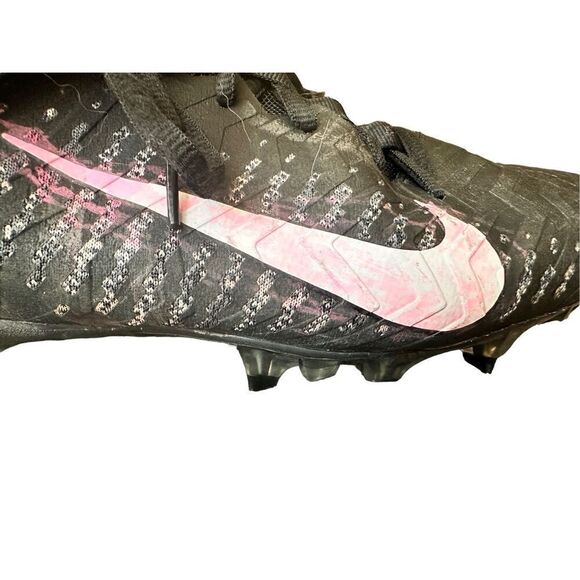 Nike Alpha Cleats Black and White - Picture 11 of 15